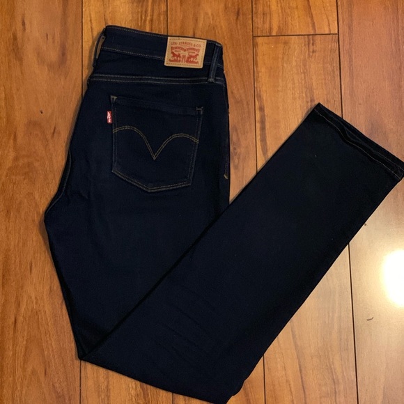Levi's Denim - Levi Strauss Mid Rise Skinny Jeans - EUC